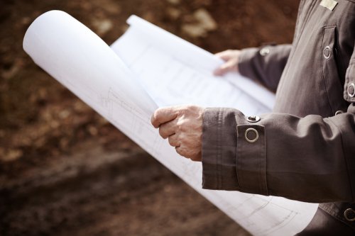 DIRECTOR DE OBRA PÚBLICA VERSUS EDIFICACIÓN